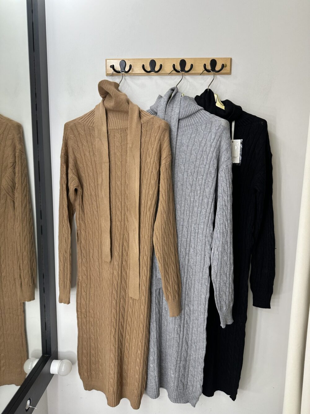 Šilta suknelė su kakliuku - Image 7