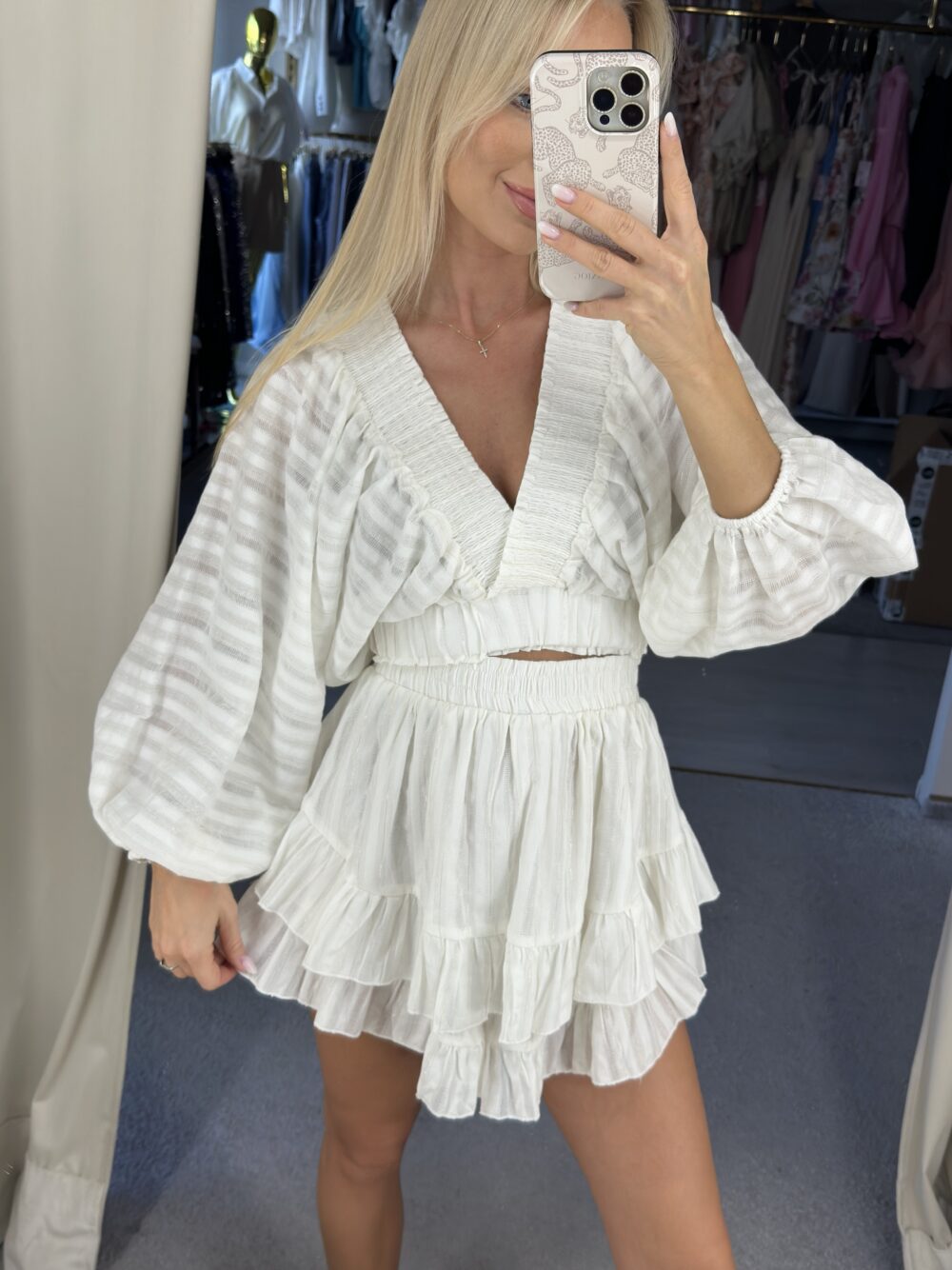 Baltas topo ir sijonšorčių kostiumėlis - Image 6