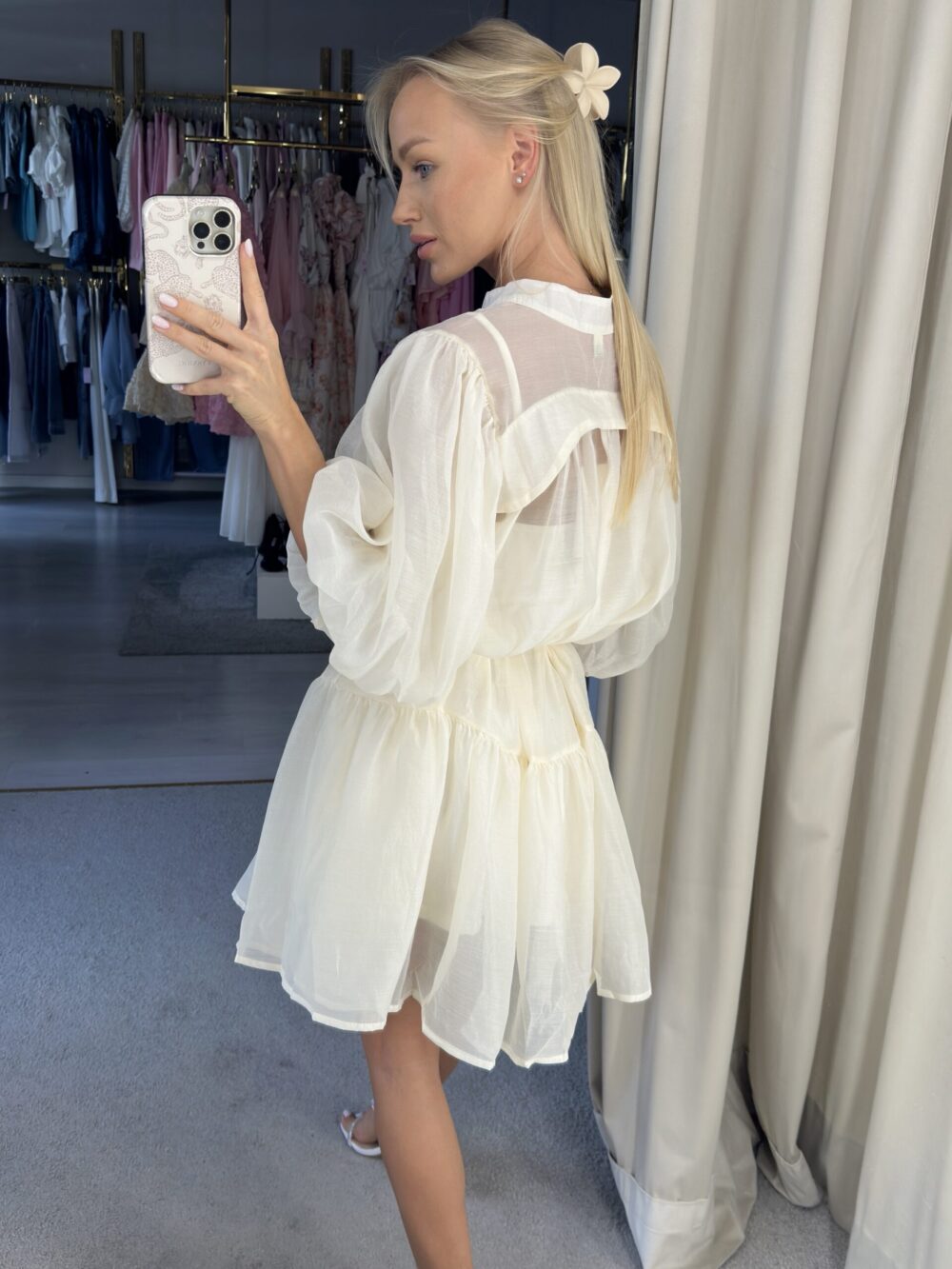 Kreminė suknelė elegance - Image 4