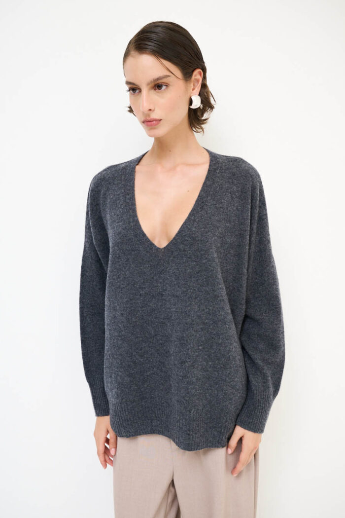Megztinis su kašmyru V-NECK