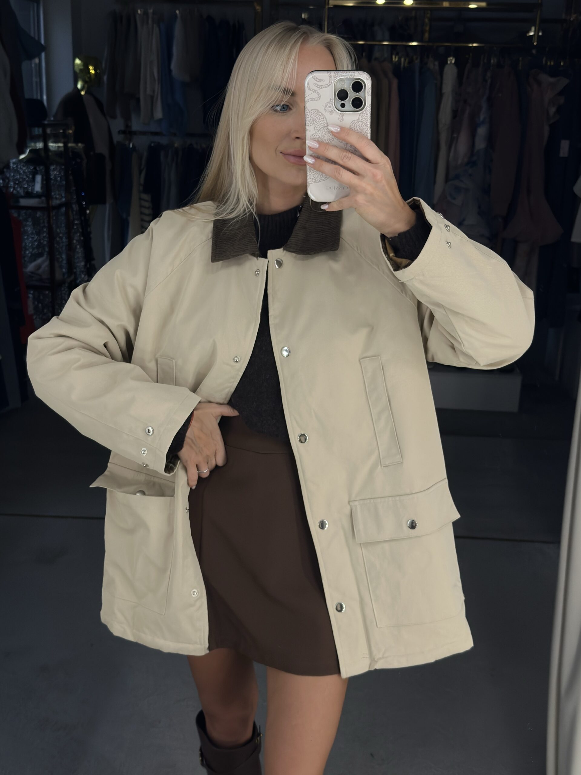 Striukė BEIGE