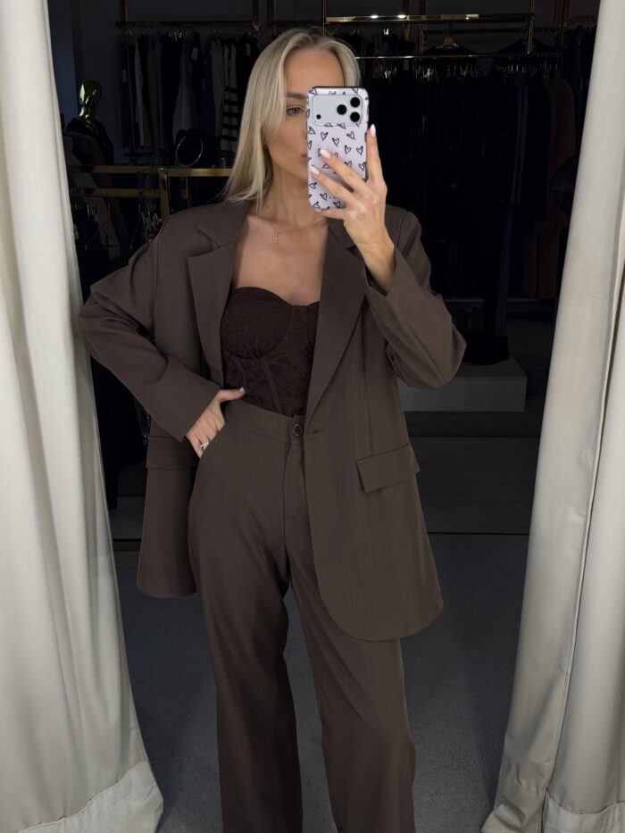 Klasikinis kostiumas