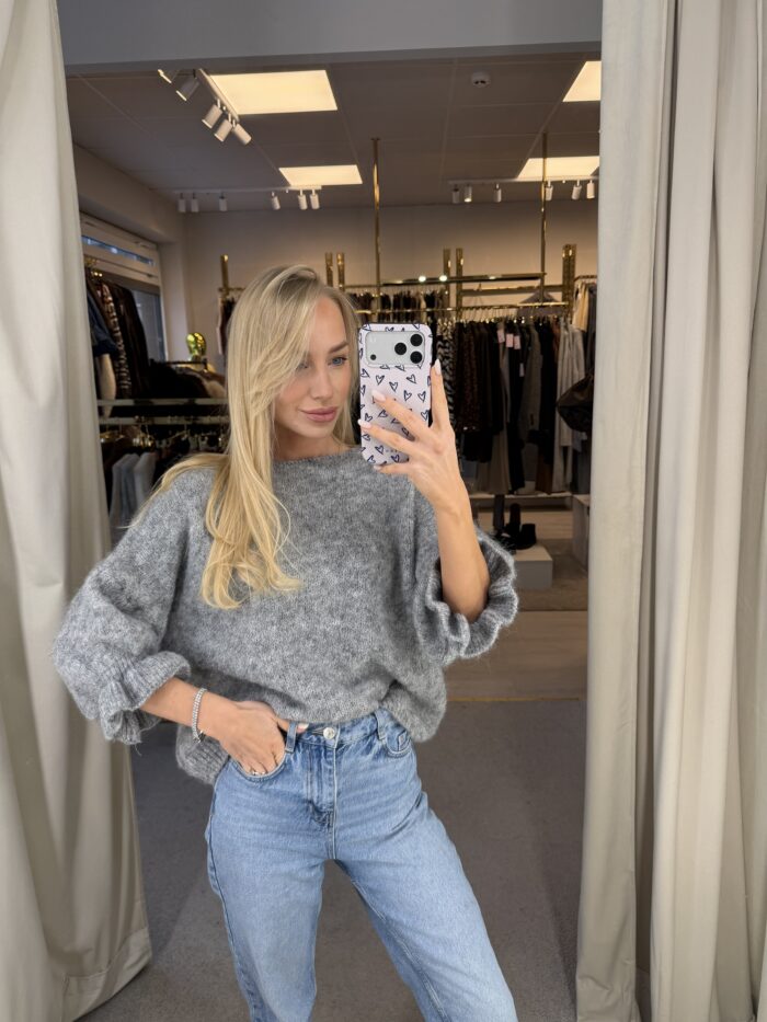 Megztukas banguotomis rankovėmis