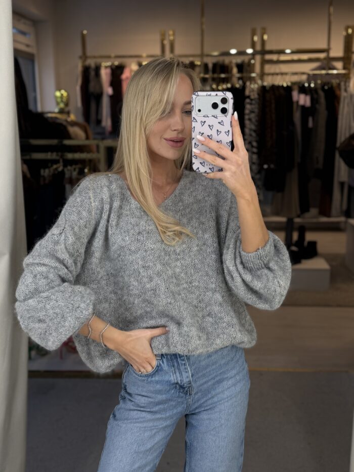 Megztinis BASIC su Lana