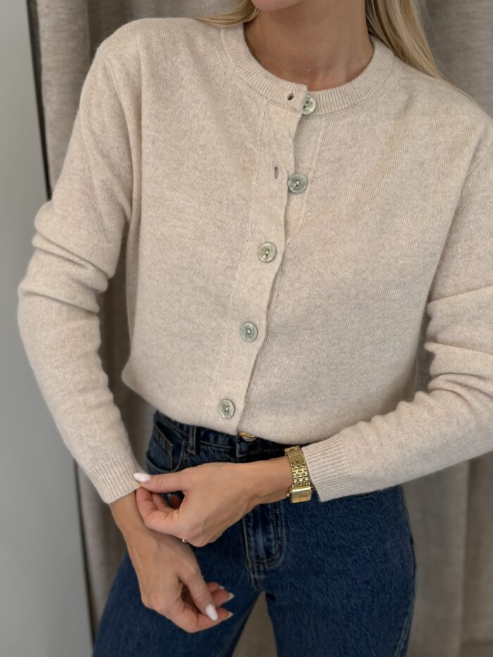 100% Lana megztinis BUTTONED